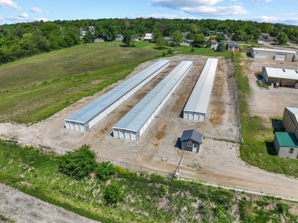 FOR SALE / Executive Storage